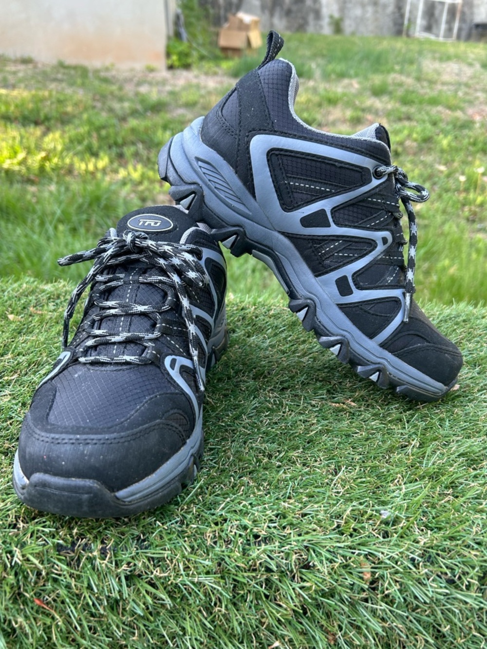 HI-TEC Men's V-LITE Wild-FIRE Low Waterproof Hiking Shoe,Men  size 8